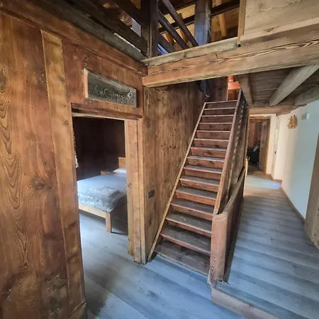 Apartment Ex Rettoria - 6-7 Posti Letto Champsil
